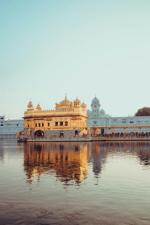 Best taxi service from Chandigarh for your visit to Amritsar’s Golden Temple