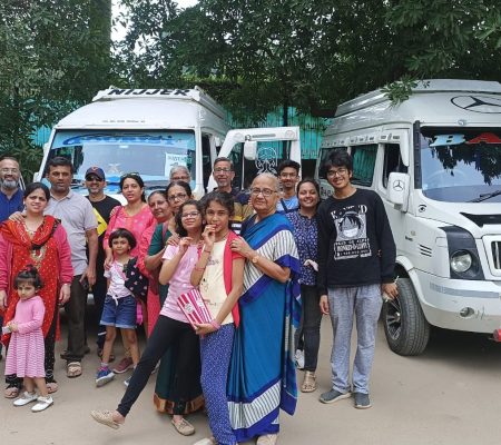 Best Taxi in chandigarh Book a Luxury Tempo Traveller for Comfortable Group Travel Across India.